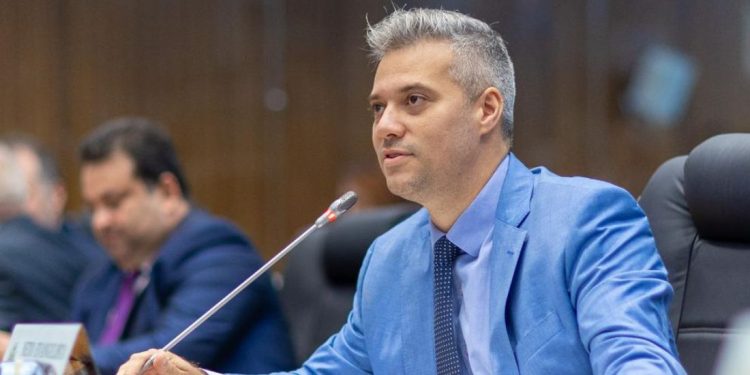 Neto Evangelista esclarece como o Governo está efetuando repasse de recursos do ICMS aos municípios
