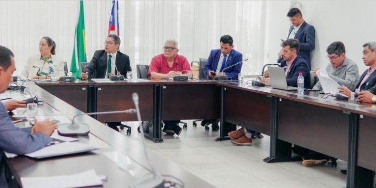 Frente Parlamentar discute liberação de recursos federais para reforma de espaços culturais em São Luís