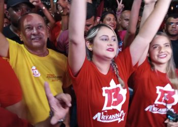Aryanna Amovelar e Tatyana Murad reúnem multidão em mais um “Arrastão” de sucesso em Coroatá