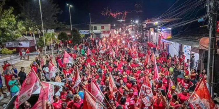 Zé Martins reúne milhares de pessoas em carreata e garante apoio dos eleitores na reta final da campanha eleitoral 2024
