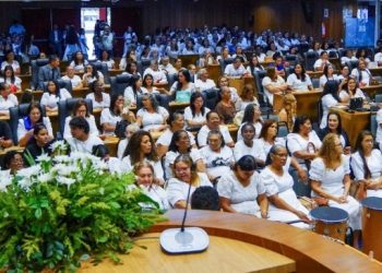 Sessão solene em alusão ao Dia do Círculo de Oração reúne evangélicos de diversas denominações na Alema