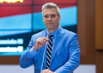 Deputado Neto Evangelista requer ônibus exclusivos para mulheres nas linhas semiurbanas