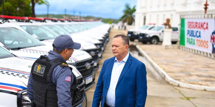 Brandão anuncia reajuste salarial para a Polícia Militar e o Corpo de Bombeiros