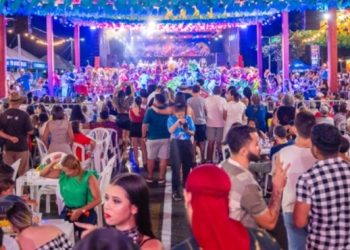 Público curte primeira noite no Arraial da Assembleia e elogia organização e programação