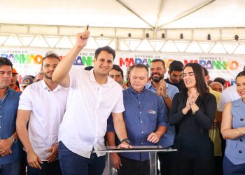 Orleans Brandão comemora inauguração do Centro de Hemodiálise em Santa Inês