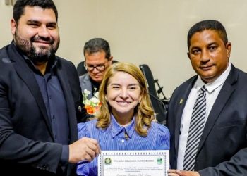 Iracema Vale recebe título de Cidadã Itapecuruense e reitera compromisso com o desenvolvimento do município