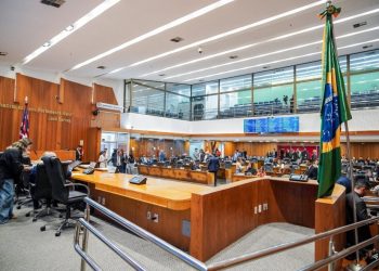 Assembleia aprova diretrizes para incentivo à inserção de mulheres no mercado digital