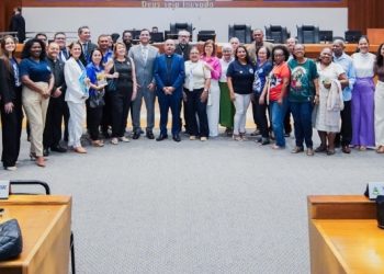 Assembleia realiza sessão solene em alusão à Semana Nacional da Família