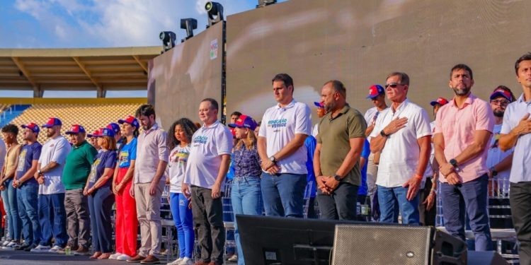 Iracema Vale participa do lançamento do projeto estadual “Tô Conectado”