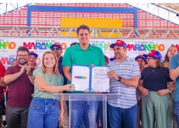 Iracema Vale participa de assinatura de ordens de serviço em São Benedito do Rio Preto, Belágua e Urbano Santos