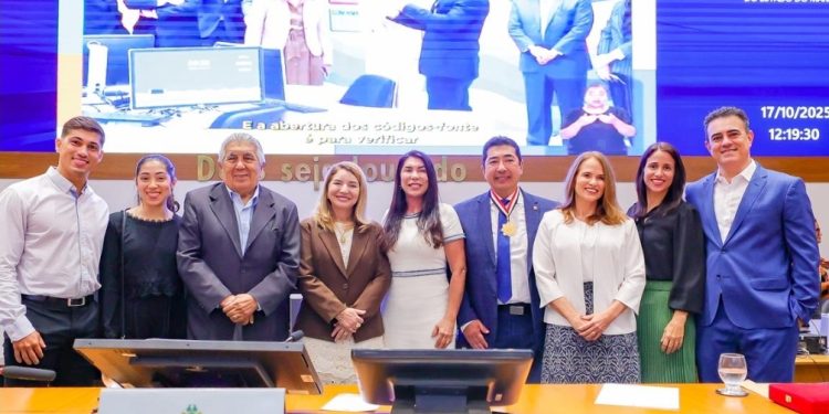 Assembleia homenageia membros do Ministério Público do Maranhão