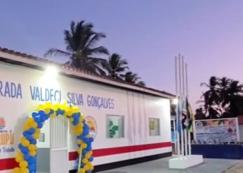 Prefeito Aldo Lopes entrega escola completamente renovada e reforça compromisso com a educação do município