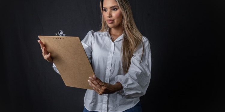 O Blog TV dos Municípios parabeniza todos os engenheiros pelo seu dia, em especial a engenheira Priscila Oliveira