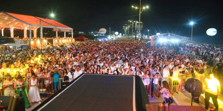 Réveillon do Maranhão reúne multidão na Litorânea e celebra a chegada de 2026