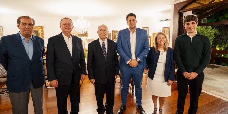 Orleans Brandão recebe apoio da cúpula do MDB em jantar oferecido por José Sarney em Brasília