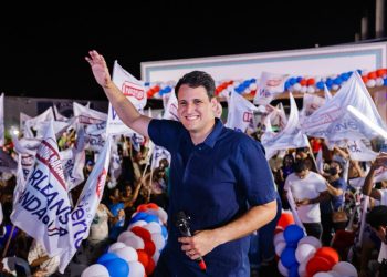 Em ato na Vila Embratel, Orleans Brandão assume compromisso de melhorar transporte público na área Itaqui-Bacanga