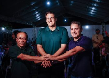 Orleans Brandão afirma que vai implantar Restaurante Popular para atender comunidades do polo Olho d’Água durante ato na Divinéia