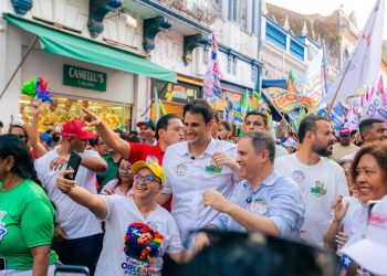 Em caminhada histórica na Rua Grande, Orleans Brandão mobiliza multidão e reforça propostas para São Luís