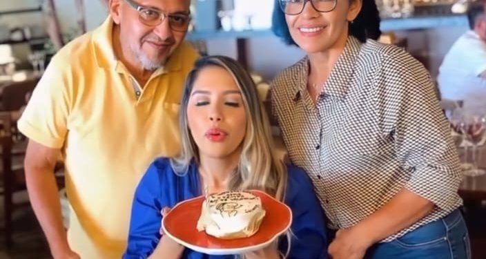 Priscila Oliveira celebra mais um ano de vida com alegria, gratidão e muito amor compartilhado!