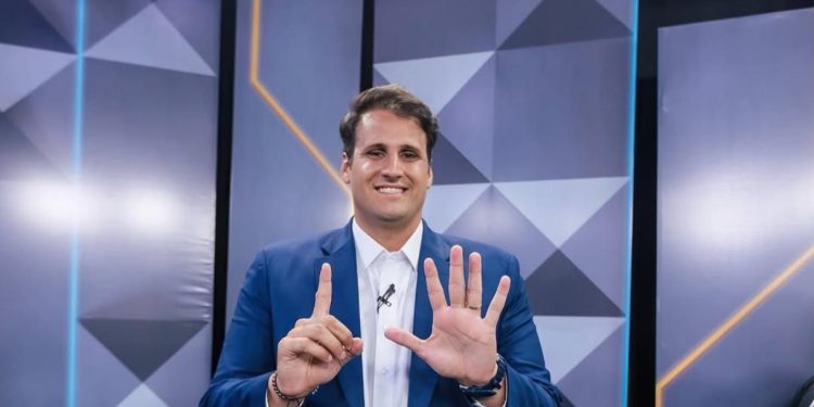 Orleans detona saúde de Braide e diz que ele cobra um dos maiores impostos do país quando foi prefeito de São Luís