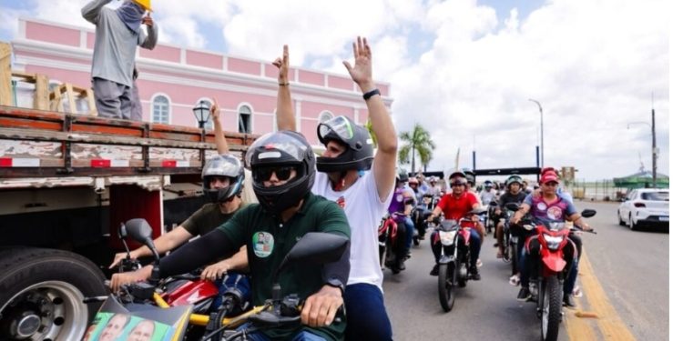 Orleans Brandão anuncia isenção de IPVA para motoristas de aplicativo e mototaxistas durante ato com a categoria